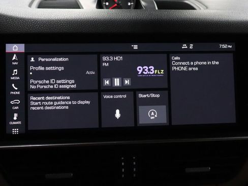 Used 2019 Porsche Cayenne image 12