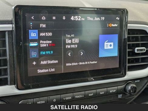 Used 2022 Hyundai Venue Limited w/ Cargo Package image 22