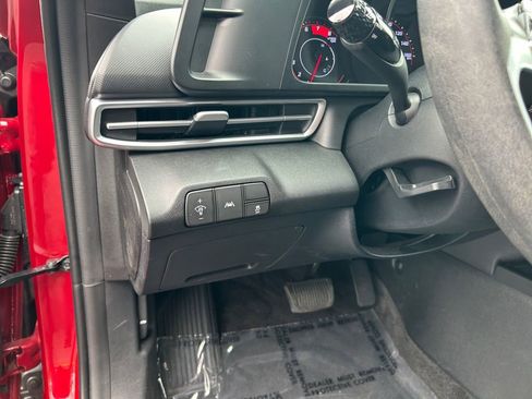 Used 2023 Hyundai Elantra SEL FWD image 20