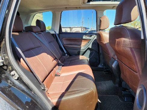 Used 2018 Subaru Forester 2.5i Touring w/ Popular Package #2 AWD/4WD image 13