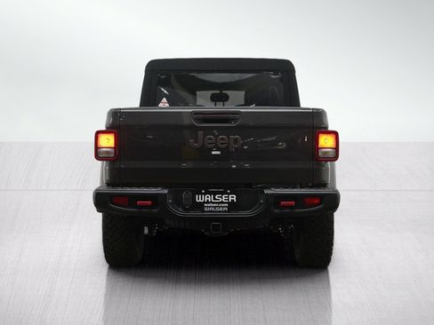 Used 2022 Jeep Gladiator Rubicon w/ Trailer Tow Package AWD/4WD image 6