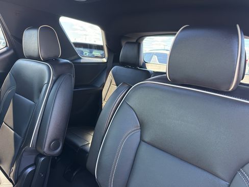 Certified 2023 Chevrolet Traverse Premier AWD/4WD image 35