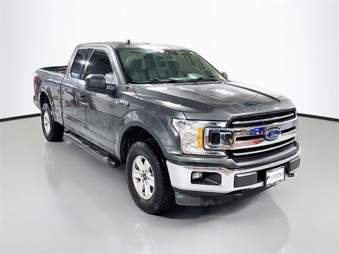 Used 2020 Ford F150 XLT w/ Trailer Tow Package image 3