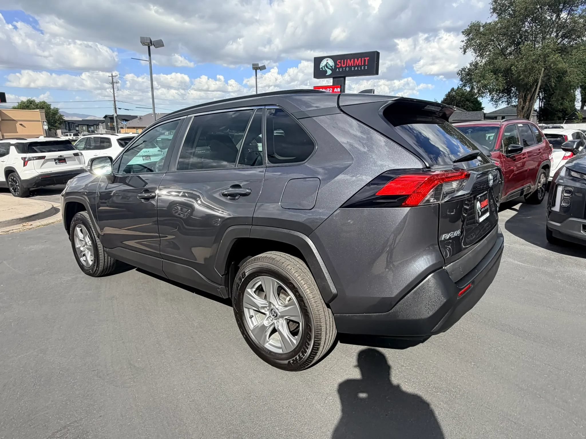 Used 2024 Toyota RAV4 XLE AWD/4WD image 6
