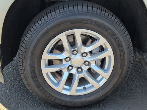Used 2019 Chevrolet Silverado 1500 LT w/ All-Star Edition RWD image 13