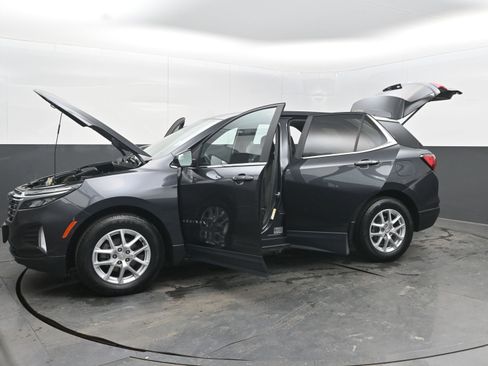 Used 2023 Chevrolet Equinox LT image 43
