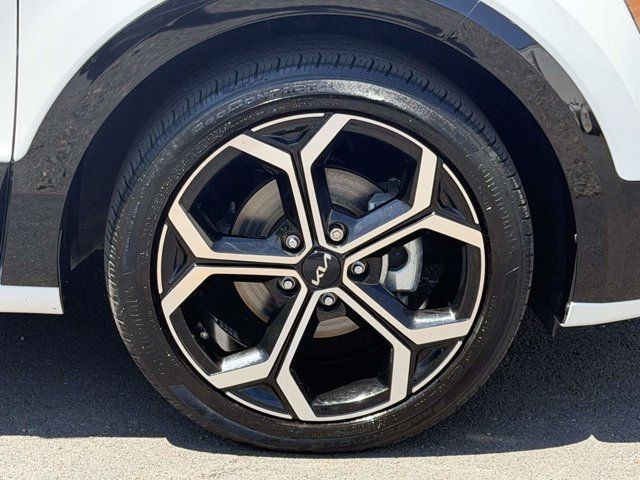 Used 2023 Kia Niro EX Touring FWD image 7
