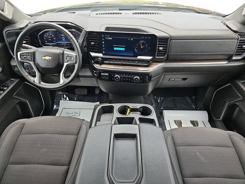 Used 2025 Chevrolet Silverado 1500 LT AWD/4WD image 13