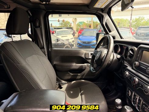 Used 2018 Jeep Wrangler Unlimited Sport S AWD/4WD image 22