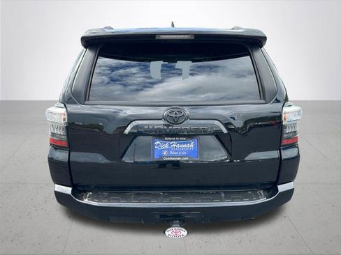 Certified 2022 Toyota 4Runner SR5 Premium w/ Moonroof Package AWD/4WD image 9