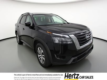 Used 2025 Nissan Pathfinder SV