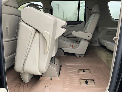 Used 2016 GMC Yukon XL Denali image 26
