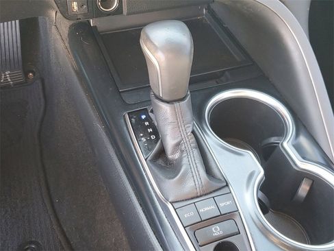 Used 2018 Toyota Camry XSE image 26