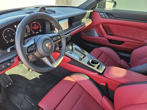 Certified 2025 Porsche 911 Carrera GTS image 4