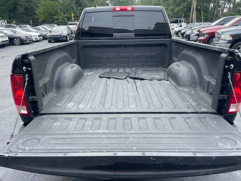 Used 2020 RAM 1500 Classic SLT w/ Luxury Group RWD image 19