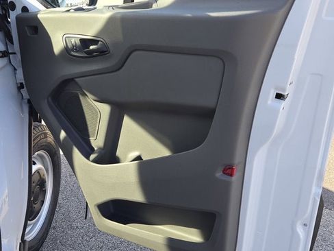 New 2025 Ford Transit 250 148 Medium Roof image 34