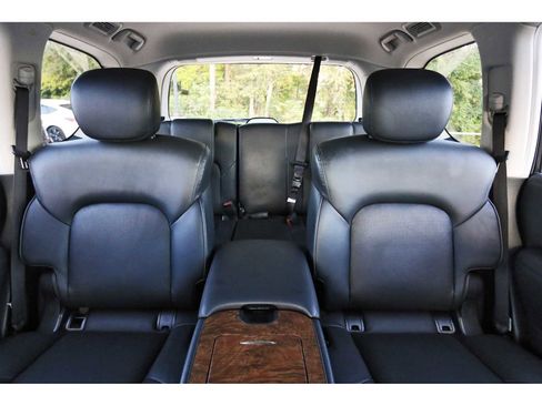 Used 2024 Nissan Armada SL w/ Captain's Chairs Package image 11
