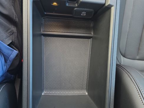 Used 2024 BMW 330i xDrive Sedan w/ Convenience Package image 43