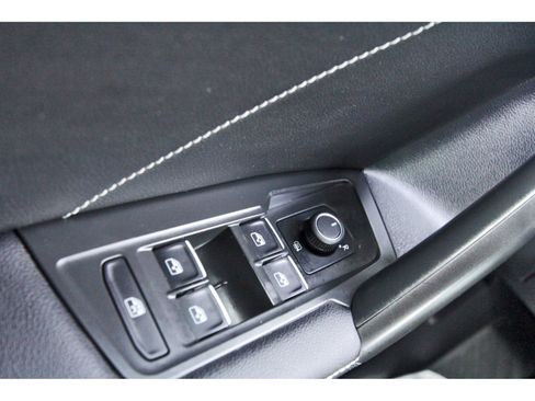 Used 2024 Volkswagen Tiguan SE w/ MDO Package, Three-Row image 20