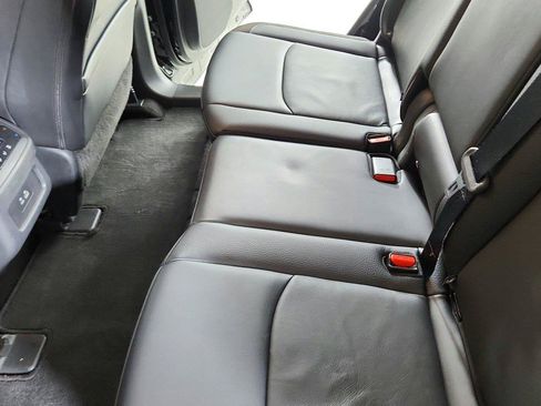 Used 2025 Nissan Pathfinder SL FWD image 22
