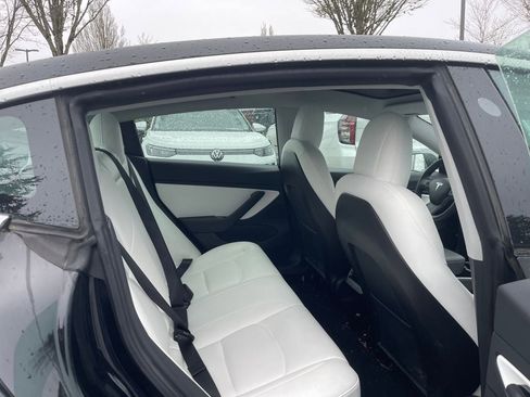 Used 2020 Tesla Model 3 Performance image 12