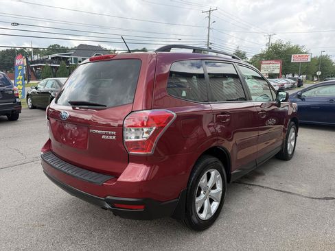 Used 2014 Subaru Forester 2.5i Premium w/ All-Weather Package AWD/4WD image 4