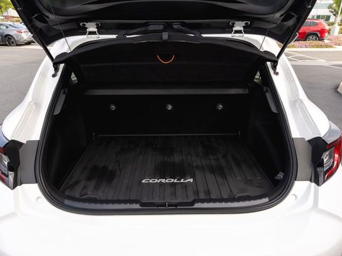 Certified 2023 Toyota Corolla SE w/ SE Premium Package FWD image 8