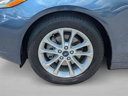 Used 2019 Ford Fusion SE FWD image 22