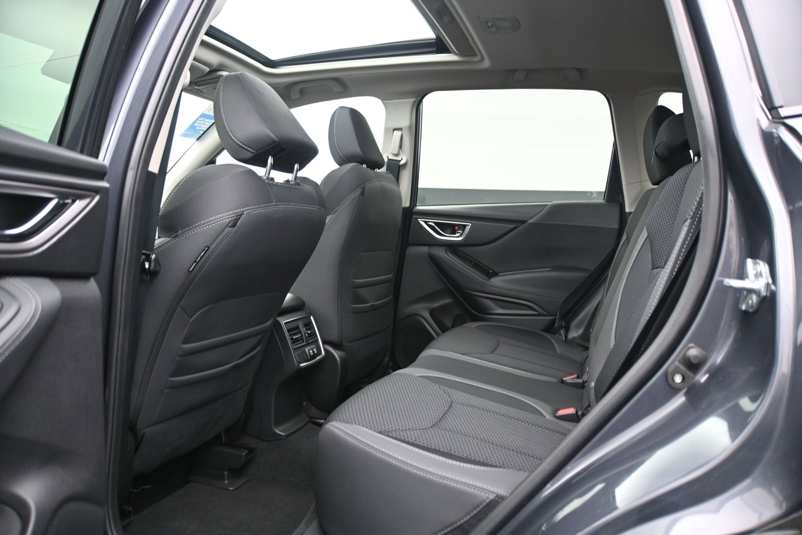 Used 2024 Subaru Forester Premium AWD/4WD image 17