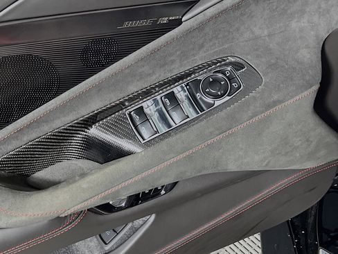 Used 2023 Chevrolet Corvette Stingray w/ Z51 Performance Package image 17