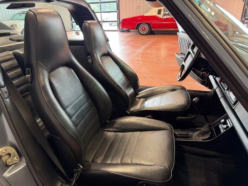 Used 1988 Porsche 911 Carrera RWD image 22