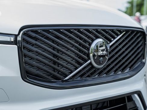 New 2026 Volvo XC60 B5 Ultra w/ Protection Package Premier image 11