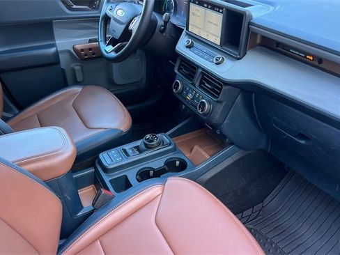 Used 2022 Ford Maverick Lariat image 17