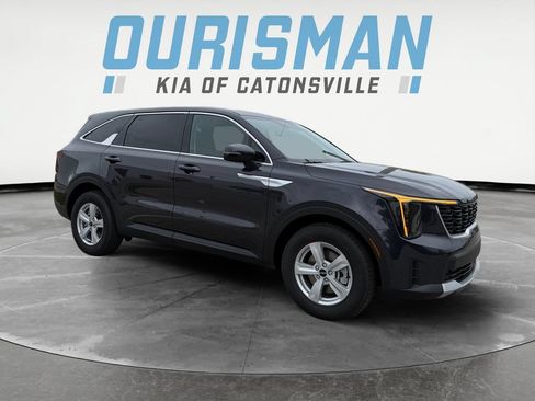 Certified 2026 Kia Sorento LX FWD image 1