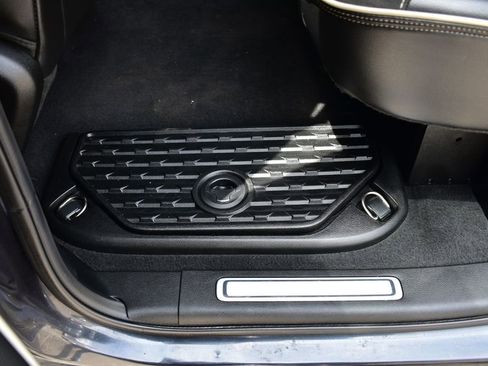 Used 2019 RAM 1500 Laramie AWD/4WD image 26