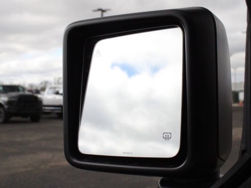 New 2026 Jeep Gladiator Mojave image 11