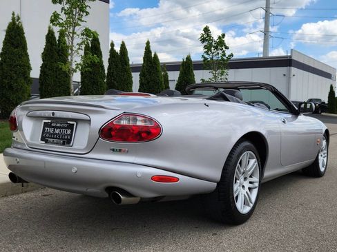 Used 2004 Jaguar XK8 Convertible image 4