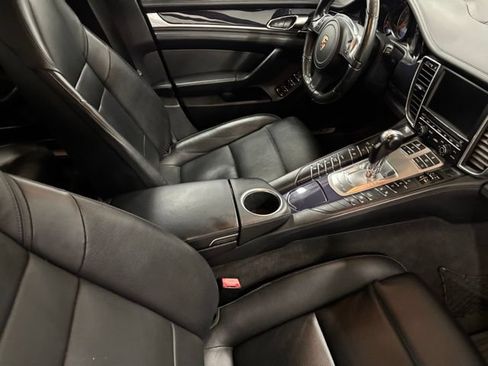 Used 2013 Porsche Panamera GTS AWD/4WD image 22