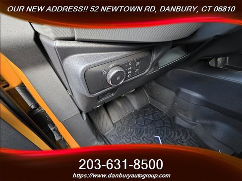 Used 2022 Ford Bronco Black Diamond AWD/4WD image 19