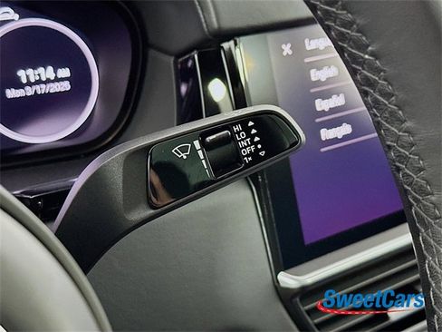 Used 2023 Porsche Cayenne Turbo image 21