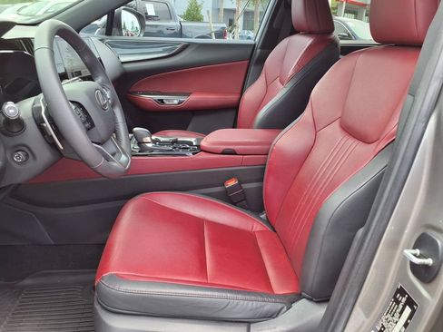 Used 2024 Lexus NX 250 FWD image 26
