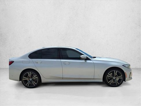 Used 2023 BMW 330i Sedan w/ Premium Package RWD image 4