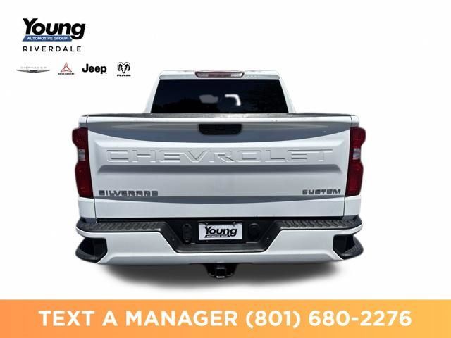 Used 2022 Chevrolet Silverado 1500 Custom w/ Safety Confidence Package AWD/4WD image 6