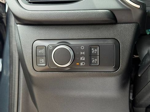 Used 2022 Ford Escape SE w/ SE Sport Appearance Package AWD/4WD image 38