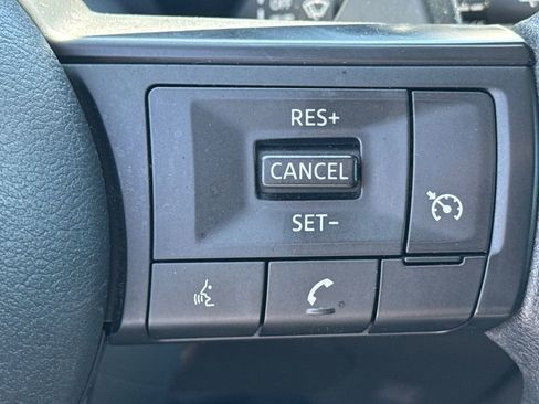 Used 2024 Nissan Rogue S AWD/4WD image 25
