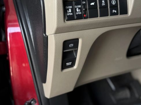 Used 2024 Honda Odyssey Touring image 29