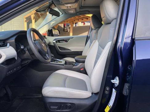 Used 2023 Toyota RAV4 XLE Premium AWD/4WD image 14