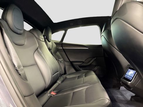 Used 2022 Tesla Model S AWD/4WD image 16