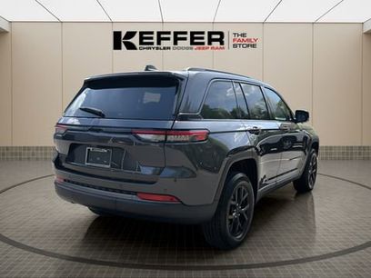 New 2026 Jeep Grand Cherokee Altitude