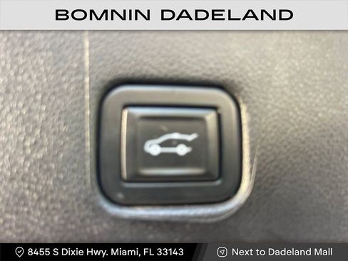 Used 2021 Chevrolet Blazer Premier w/ Driver Confidence II Package image 10